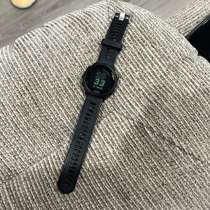 Black Garmin watch Forerunner55